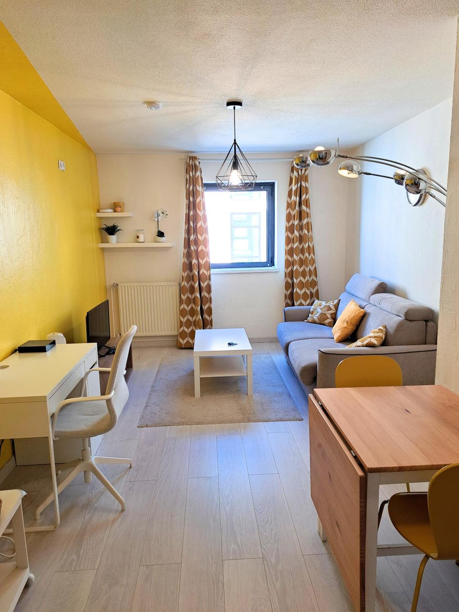 Bel Appartement Au Calme Avec Parking Лион Экстерьер фото